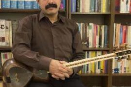 محمد عبدلی نوازنده سه تار و تار